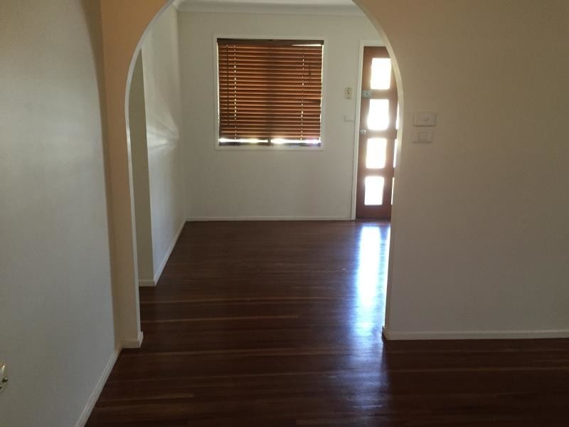 300 Bloxsom Street, Koongal QLD 4701